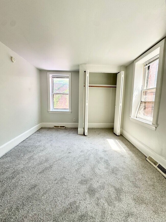 Photo - 704 N. Washington St. Apartment