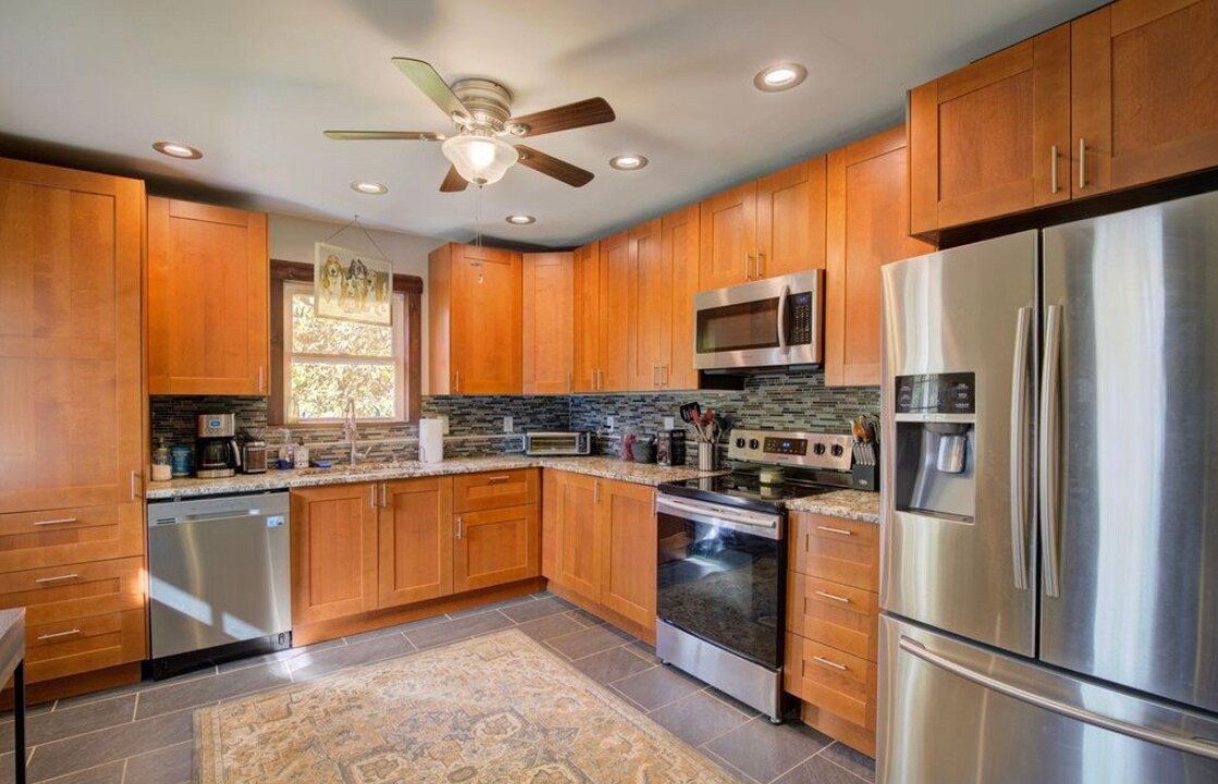 Foto principal - 5209 Globe Ave