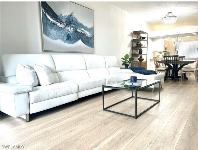 Building Photo - ** FALLING WATERS BEACH RESORT 2/2 REMODELED BEAUTIFUL GROUND FLOOR UNIT AVAILABLE ** SEASONAL **