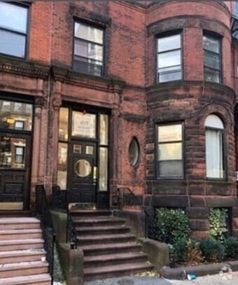 Building Photo - 499 Beacon St