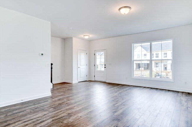 Foto del edificio - 221 Addison Ct