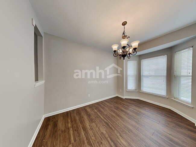 Foto del edificio - 9603 Corbett Square Lane