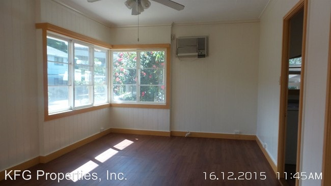 Building Photo - 2819 Waialae Ave