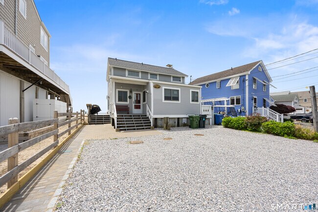 Foto del edificio - 33 Beach Rd W