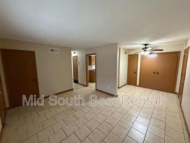 Foto del edificio - 3642 Windermere Rd