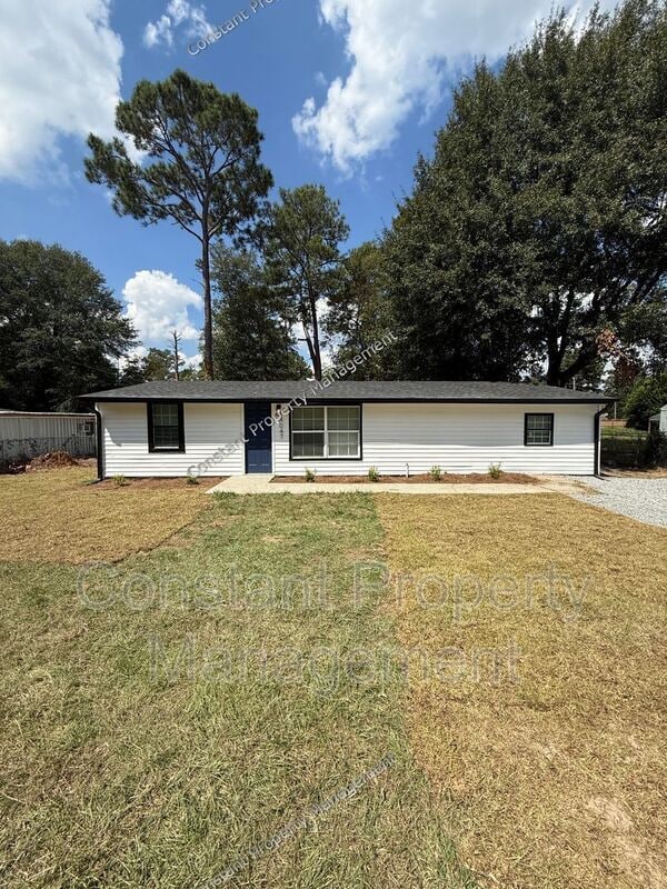 Building Photo - 4047 Pershing Ave