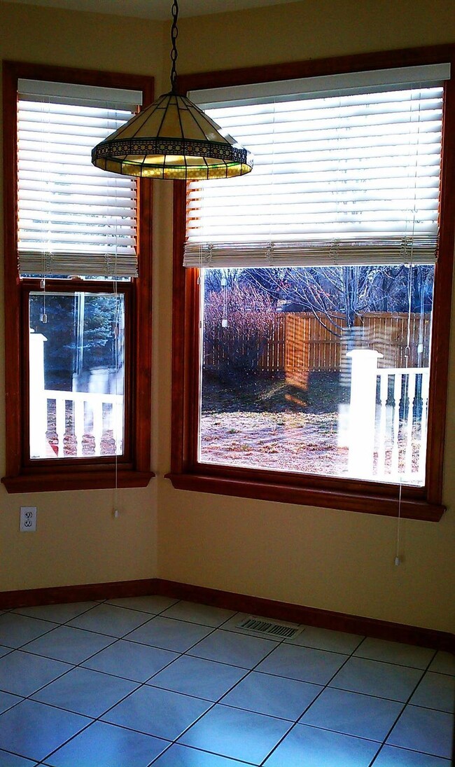 Building Photo - 4-Bedroom Ryland Home in Lafayette - (24CA)