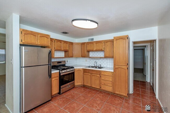 Foto del edificio - 1314 E 23rd Pl