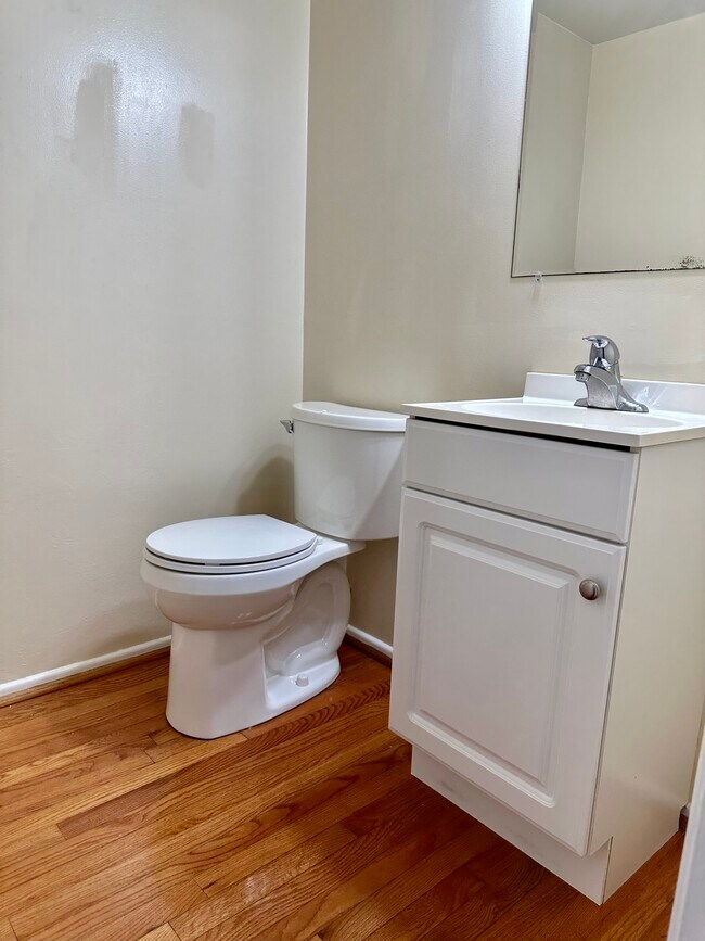 Foto del edificio - 9529 Burdett Rd