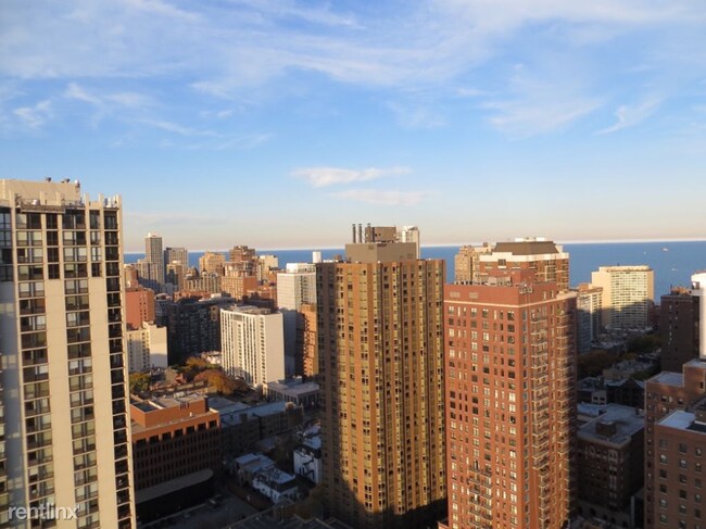 Building Photo - 111 W Maple St