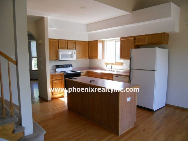 Building Photo - Thornton Home Rental