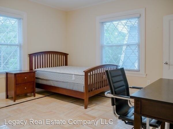 Foto del edificio - 6 br, 2.5 bath House - 169 George St