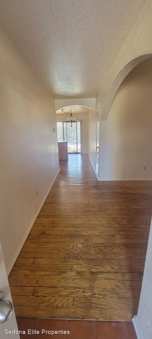 Building Photo - 3 br, 2 bath House - 30 QUARTZ DRIVE