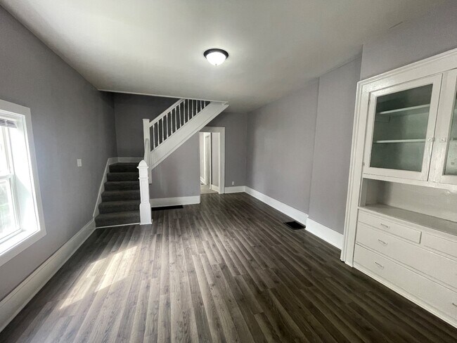 Building Photo - 3102 Winthrop Ave