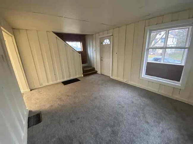 Foto del edificio - 1027 Woodbridge St