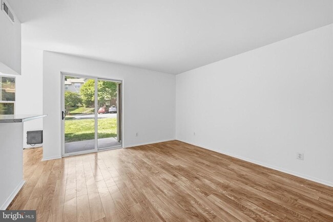 Building Photo - 1703 Ascot Way