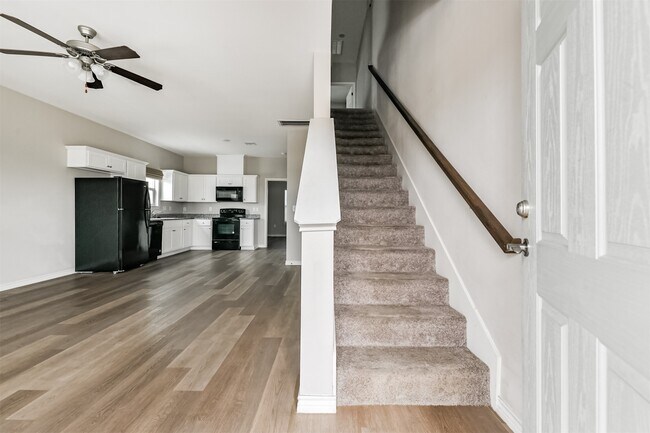 Foto del edificio - 4505 Bernardo De Galvez Ave