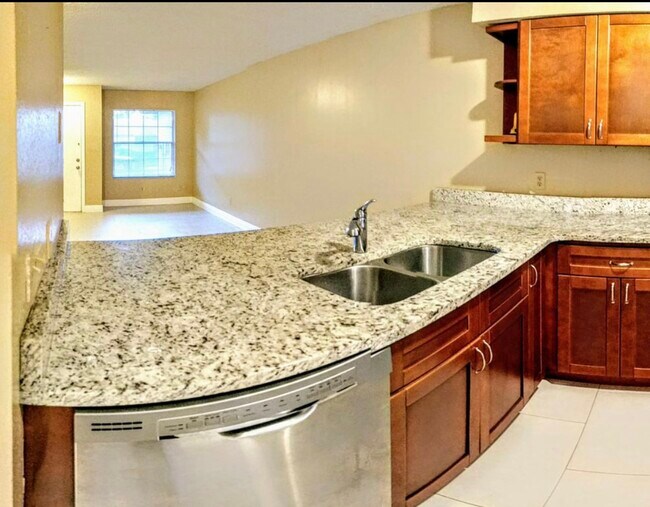 1219 Sophie Blvd, Orlando, FL 32828 Townhome Rentals in Orlando FL