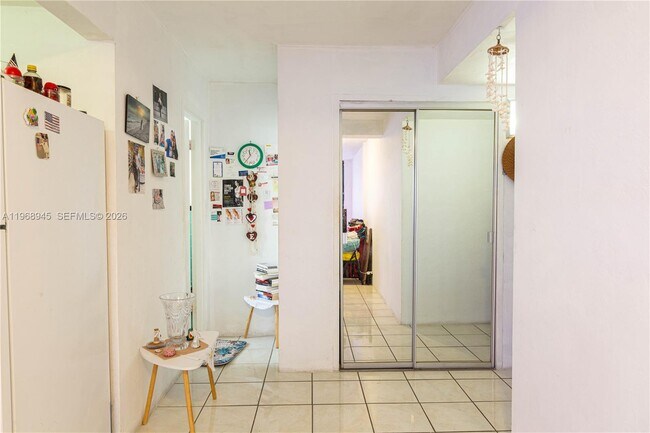 Foto del edificio - 6484 Indian Creek Dr