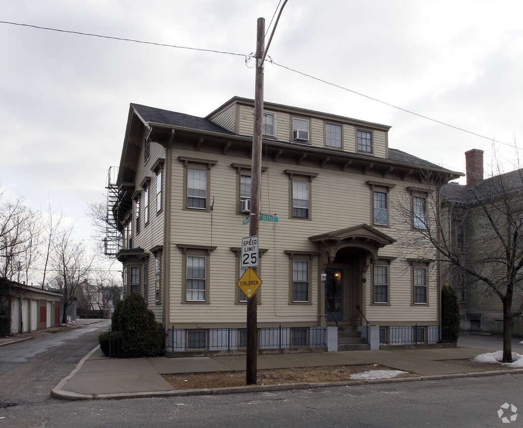 Building Photo - 20-20½ Dexter St