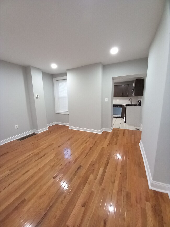 Foto del edificio - 5537 Boyer St
