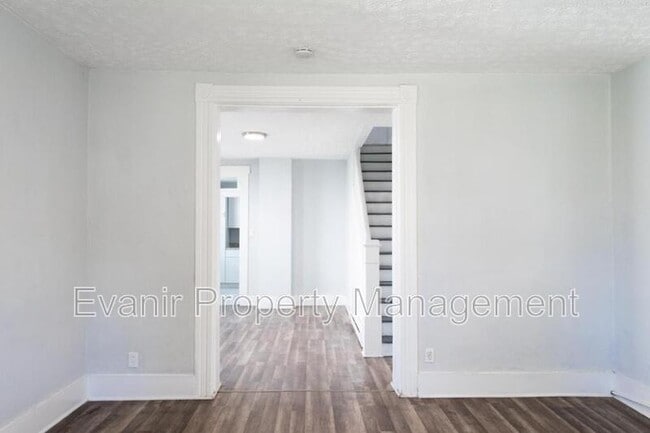Building Photo - 428 Kercher St
