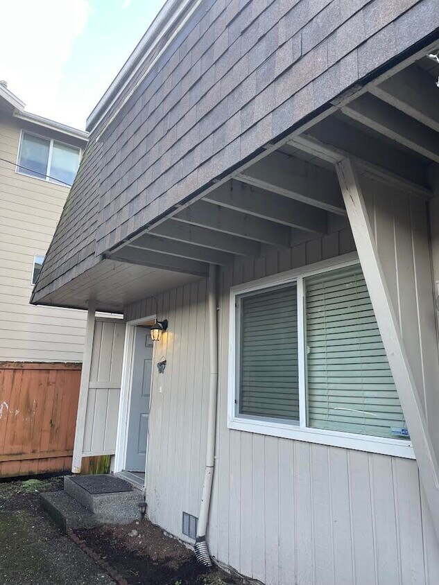 227 Dorn Ave, EVERETT, WA 98208 Townhome Rentals in EVERETT WA
