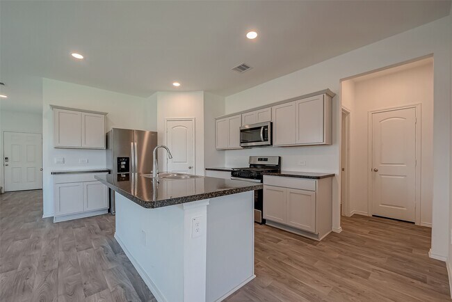 Foto del edificio - 5343 Pinecliff Grove Ct