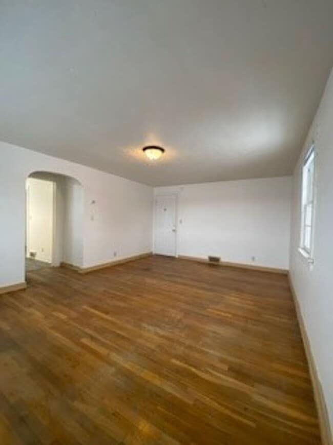 Foto del edificio - 748 N Lake St