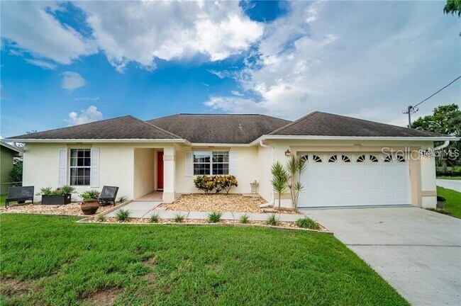 Foto del edificio - 2604 Florence Dr