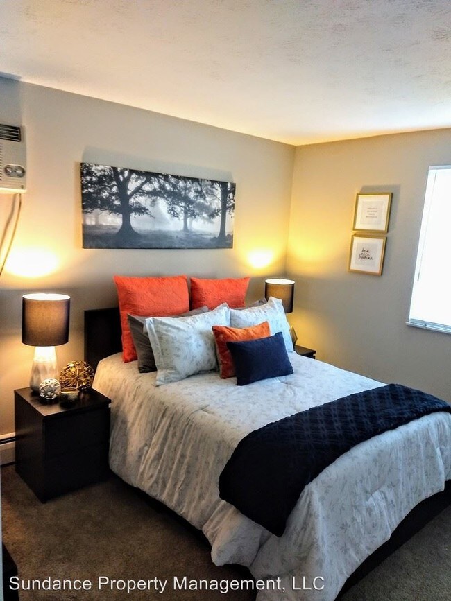 Foto del edificio - 6349-6352 Montgomery Rd