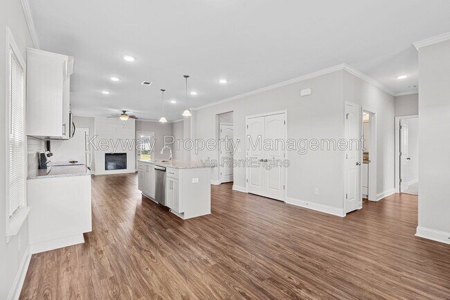 Foto del edificio - 214 Andrews Ln