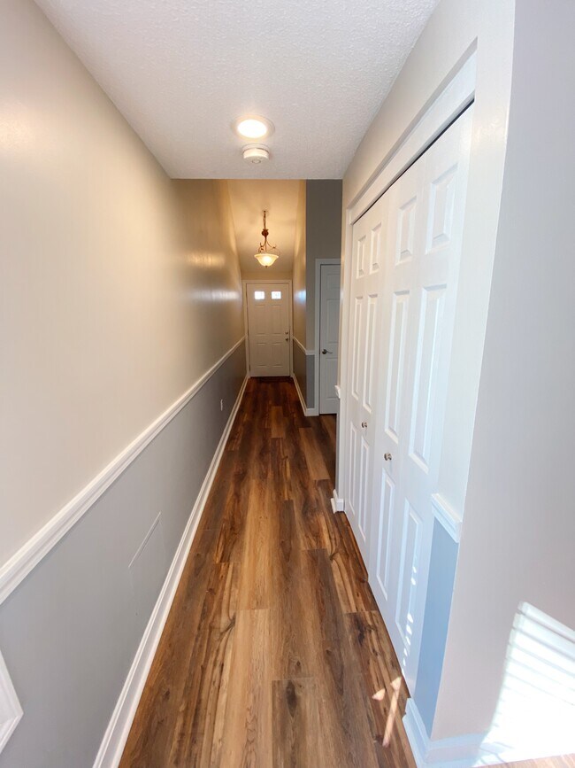 565 Smithfield Rd Unit C1, North Providence, RI 02904 Condo for Rent