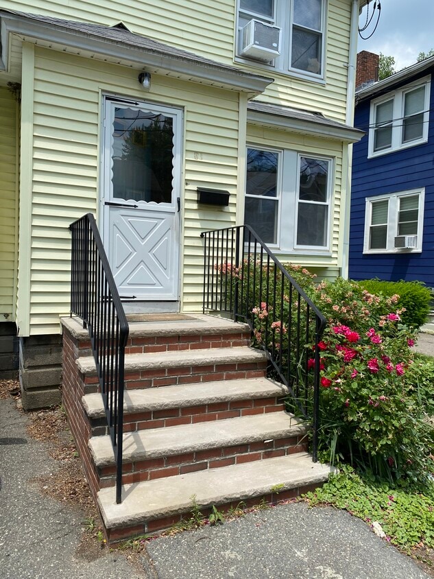 street view - 93 Fairmont St