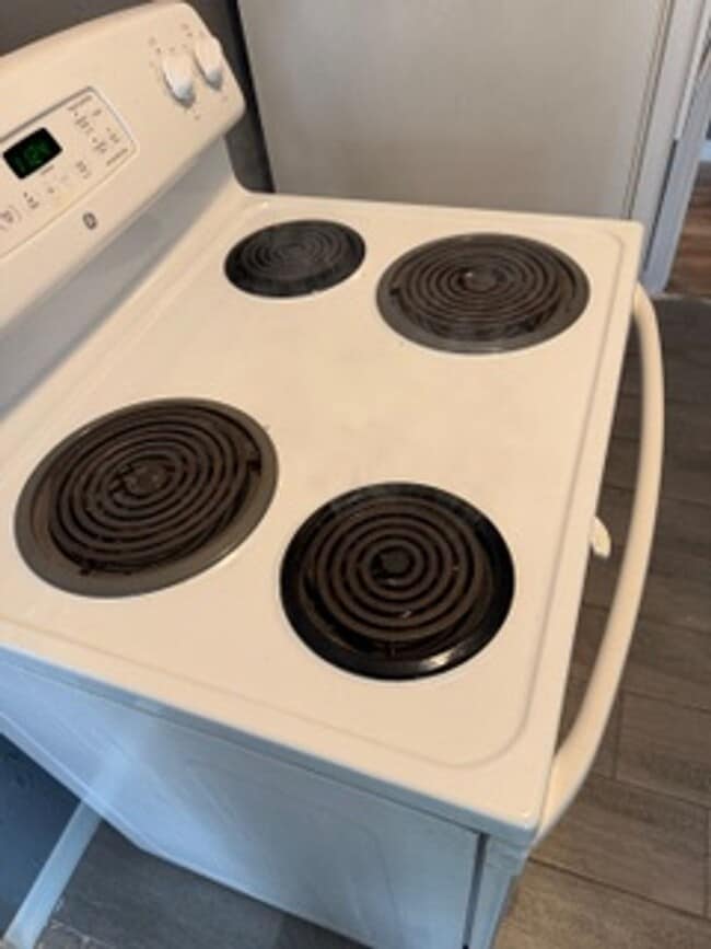 Building Photo - Cozy 3-Bedroom Home for Rent in Jacksonville!