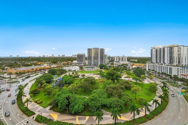 Foto del edificio - 1830 Radius Dr