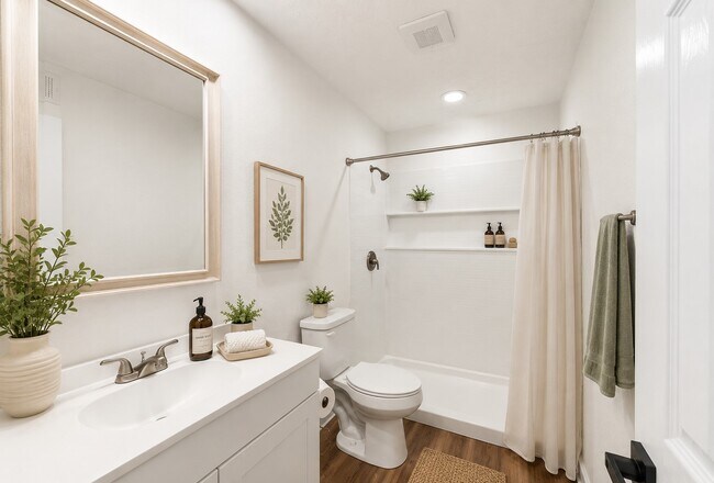 Foto del edificio - 17331 Red Oak Dr
