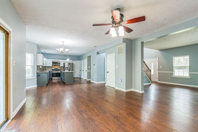 Building Photo - 11450 Acton Ln