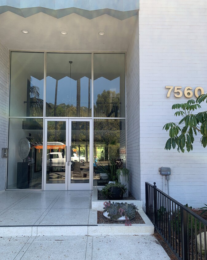 Newly Remodeled Entry - 7560 Hollywood Blvd