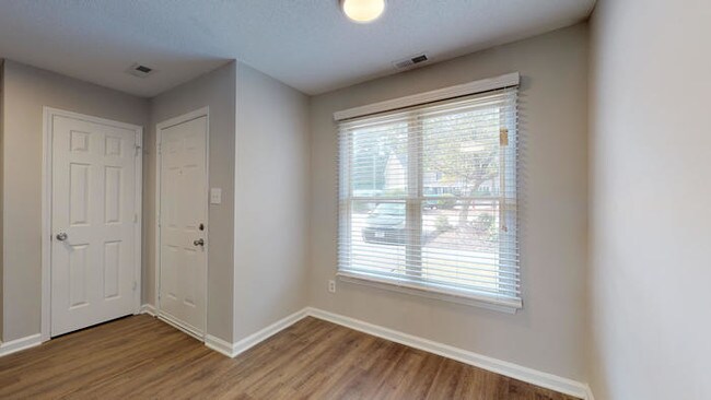 Building Photo - 3417 Balfour W