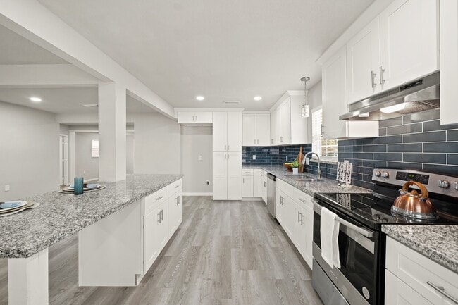 Foto del edificio - 2106 N Galveston Ave