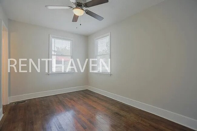Building Photo - 207 Branham St