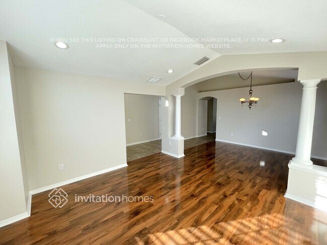 Foto del edificio - 1825 Leybourne Loop