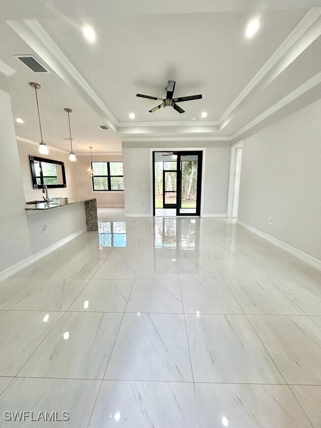 Building Photo - 3596 64th Ave NE