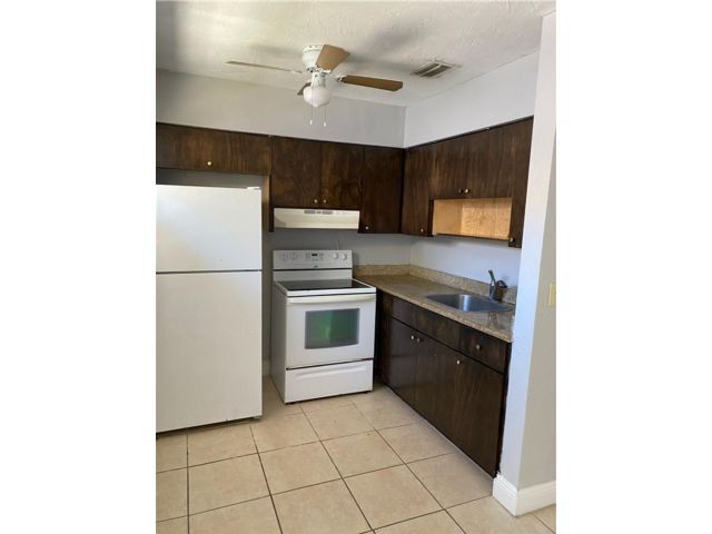 Foto principal - 2315 Farragut St