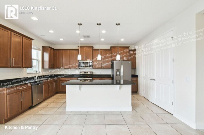 Foto del edificio - 1610 Kingfisher Ct