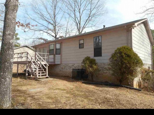 Building Photo - 1108 Kiser Rd