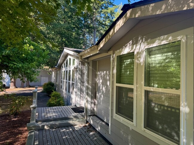 Photo - City convenience Country Feel .... lovely ... House