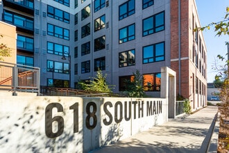 Building Photo - 618 South Main Apartments