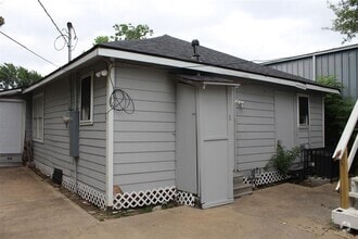 Building Photo - 6702 Avenue T